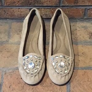 AEROSOLES STONED FRONT FLATS in LIGHT TAN SUEDE